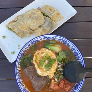 Tomato Beef Noodle Soup w.Pan Fried Egg