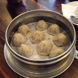 Steamed Buns Stuffed with Juicy Pork