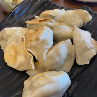 Pork and Chinese Cabbage Dumplings 10 Pieces