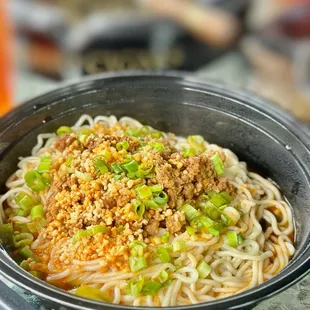 Dan Dan Noodle (with ground pork, green onion // dry noodle) *was delivery