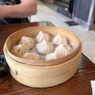 Great choice for delicious and cheap lunch before a show!