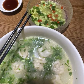 Wontons in Chicken Soup