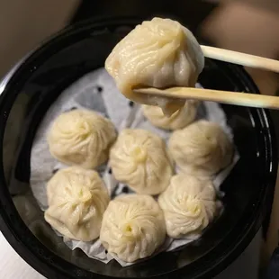 8 pieces xiao long bao