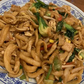 B5. Chow Mein