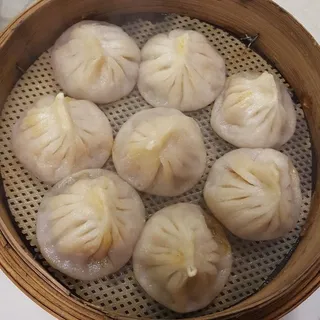 Shanghai Crab Roe with Pork Soup Dumplings