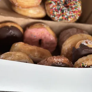 1 1/2 half dozen doughnuts