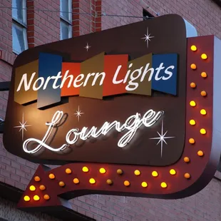 Great Lakes cities have great lounges. Wooden back bar, nostalgic lighting old buildings.