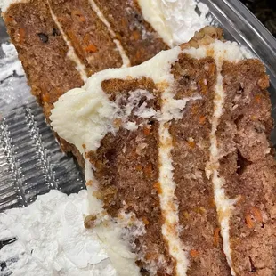 Carrot cake to go