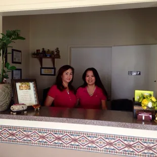 Owner Paula with masseuse Nina