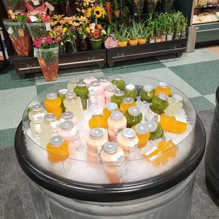 FRESH CUCUMBER AND LEMON LOVE CUP