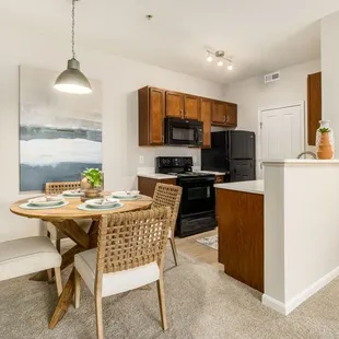 Kitchen and dining room (alternative finishes)