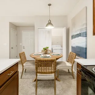 Dining room (alternative finishes)