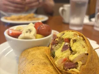 Grand Day Cafe