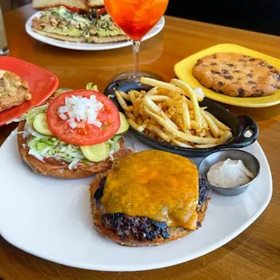 Classic Cheeseburger