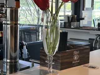 Corkscrew Wine & Cheese