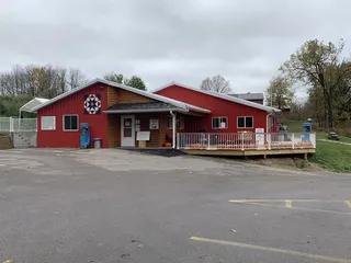 Apple Hut