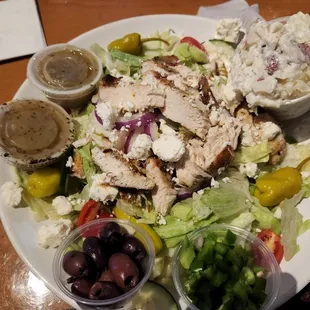 Greek salad with chicken