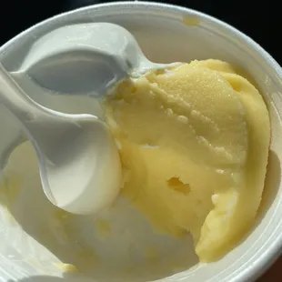 Medium - pineapple dole whip/ vanilla