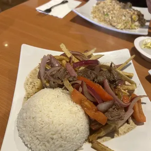 27. Lomo Saltado