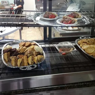 ows a variety of baked goods