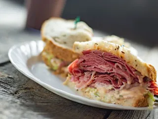 Benjies NY Deli