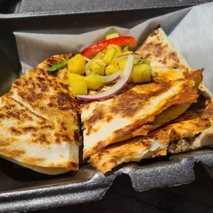 Jerk chicken quessadilla