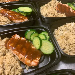 Indiviidual Heat n' Eat Meals. Available in 7 or 14 packs.