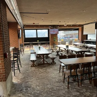 Rentable covered patio space