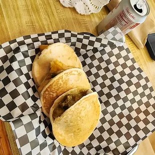 Gorditas de chile verde y de chile relleno!