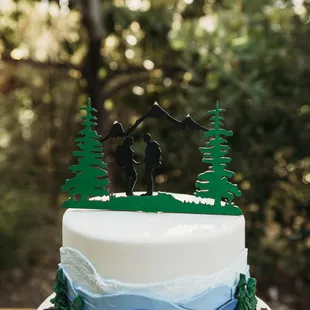 Nature themed cake PC: @SadieMakPhotos
