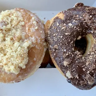 Apple Crumble, Kit Kat donut