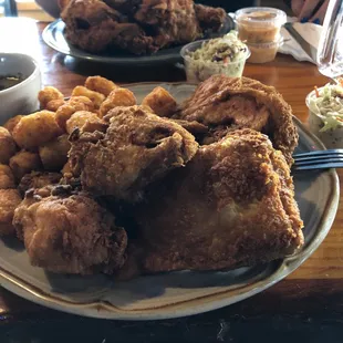 Brosted Chicken w/Tots