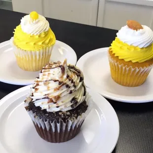 Lemon, banana, turtle cheesecake