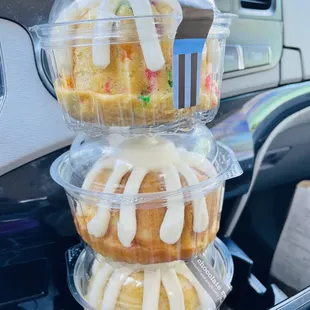 Bundt cakes @ $5 (02/14/22)