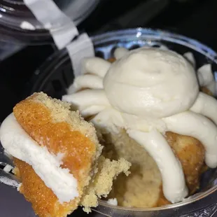 Snickerdoodle bundtlet zoomed in