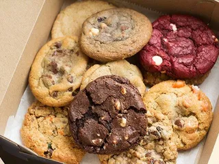 Mel's Desserts and Delights