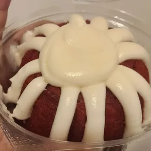 Red velvet Bundtlet