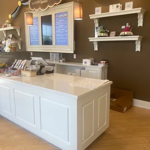 the inside of a bakery