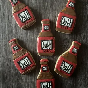 Custom Duff beer cookies for a birthday set.