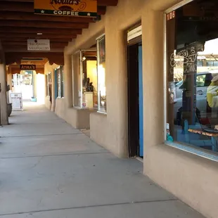 Noula's on Taos Plaza