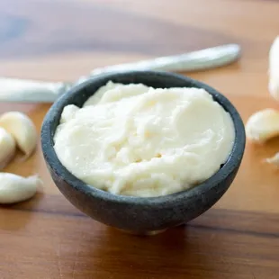 GARLIC SPREAD