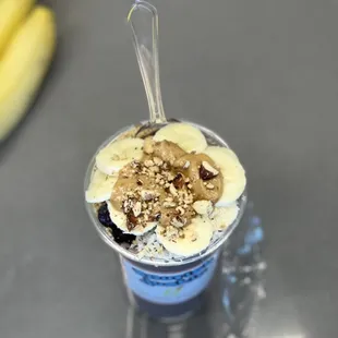 Açaí bowls that are a full meal replacement!