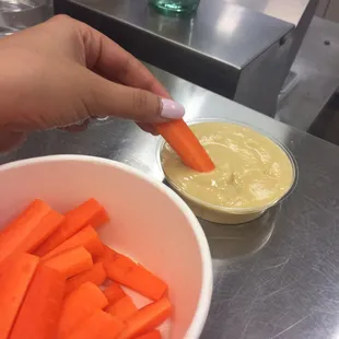 Hummus and Carrots