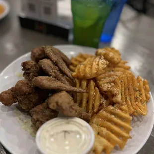 Lemon pepper wings &amp; waffle fries