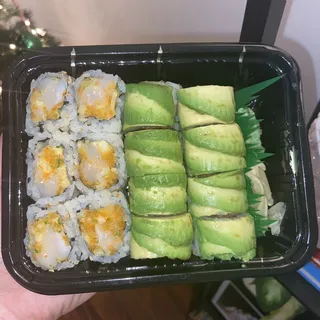 * Spicy Scallop Roll