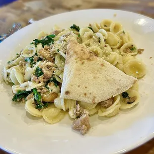 Orecchiette pasta (sausage, broccoli rabe, roasted garlic, mozzarella
