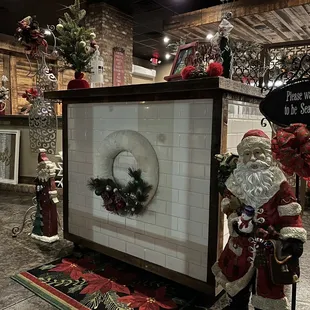 santa and mrs claus