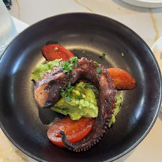 Pulpo a La Brasa