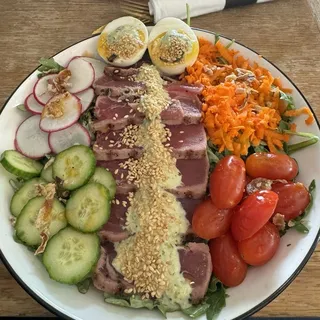 Seared Tuna Salad