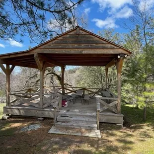 Gazebo pre-refinishing